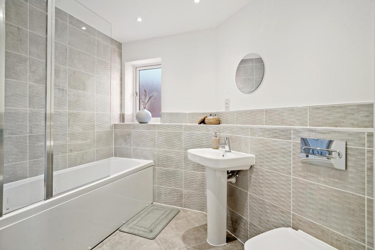 Luxury Apartment At Holt House Milton Keynes Exteriér fotografie