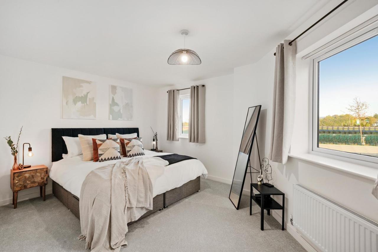 Luxury Apartment At Holt House Milton Keynes Exteriér fotografie